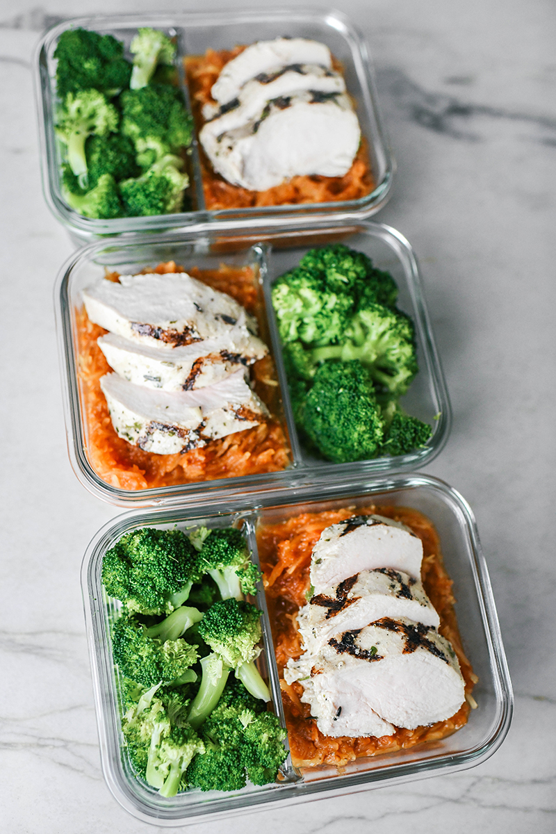 Portion Control Container Meals Grilled Chicken Spaghetti Squash Boiled Broccoli The Style Scribe
