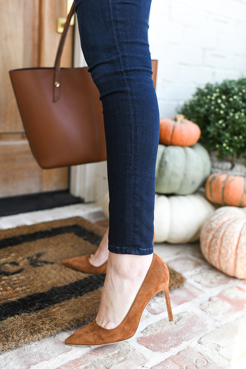 MANOLO BLAHNIK BB 105 SUEDE HEEL IN BROWN